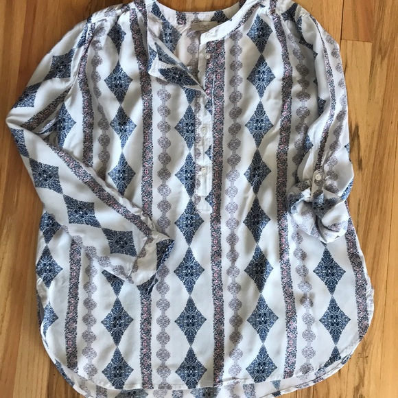 Beautiful LOFT Top - Picture 6 of 8